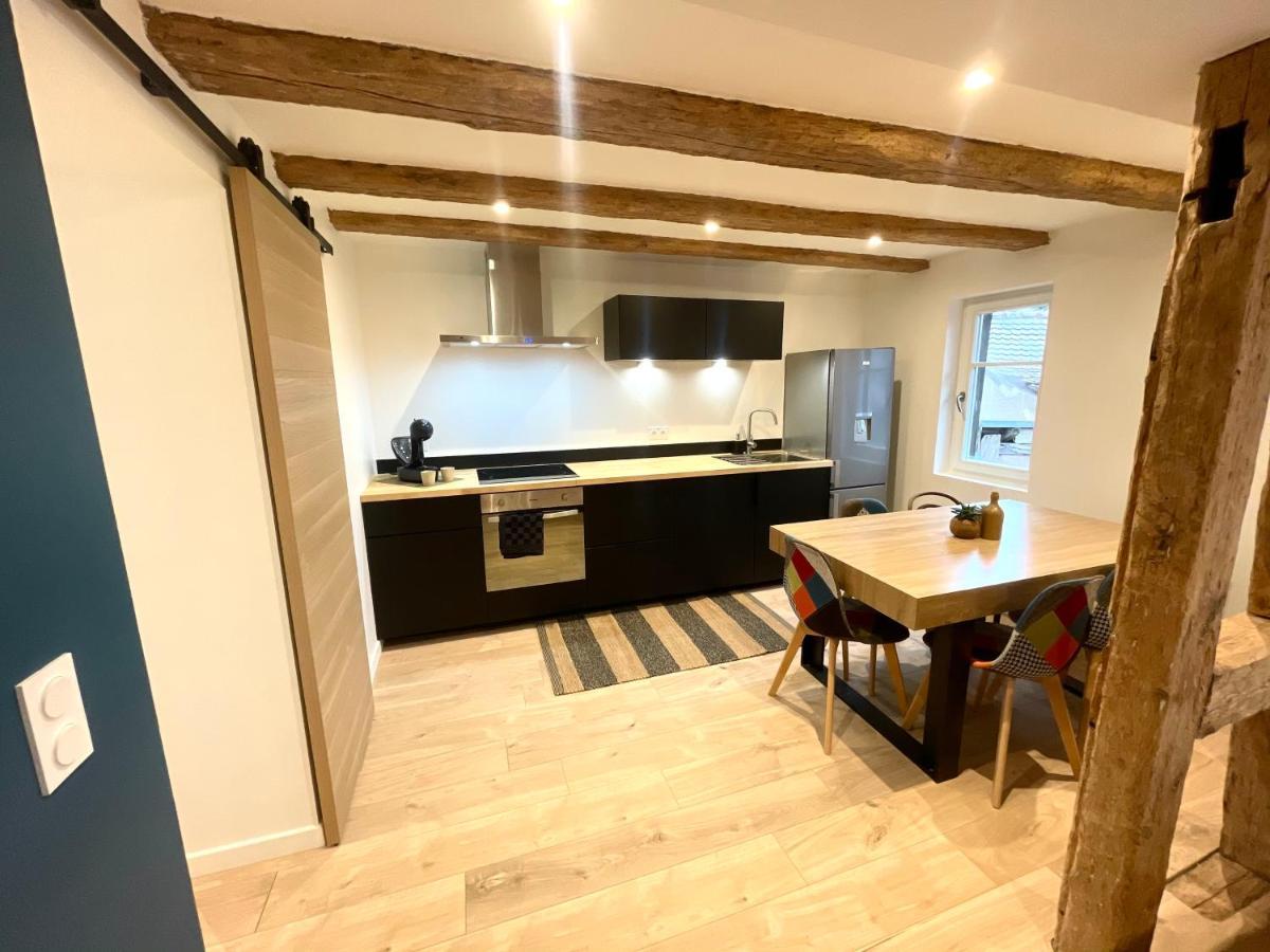Au Coeur Des Remparts-parking Facile Appartement